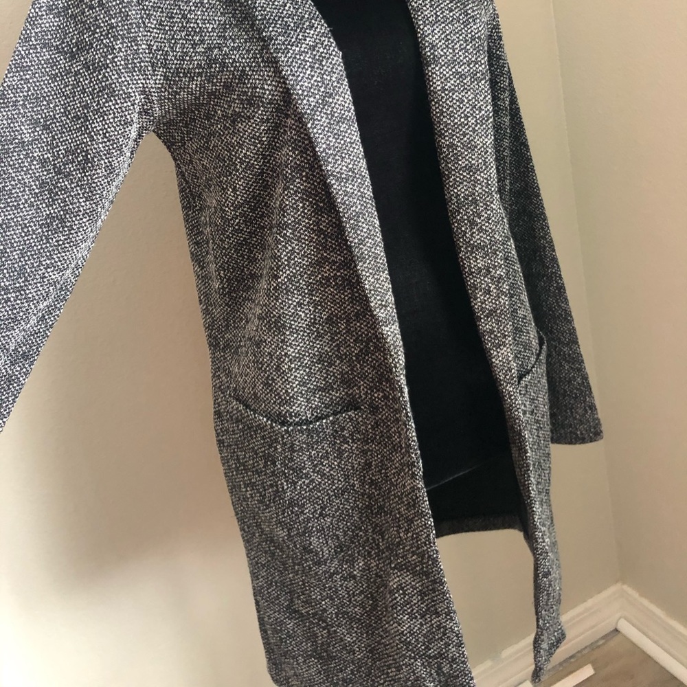 Cardigan - Picture 2 of 6